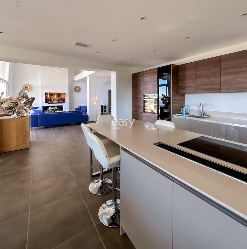 Offer Your Beautiful Villa Located in France for Professional Photo Shoots and Filming Sessions