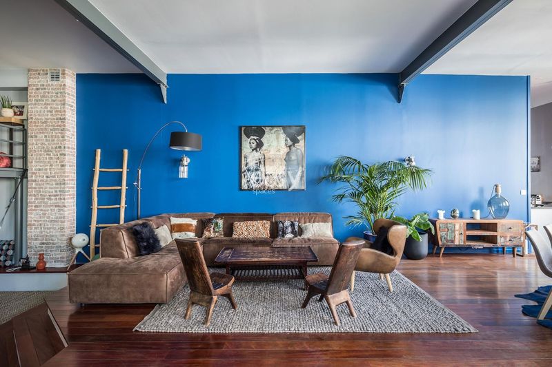 location of the photo shoot in the 20th district of Paris, FRANCE