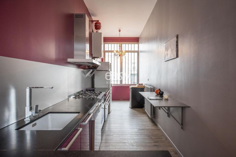 Unusual and Unique Filming Location in Paris, FRANCE