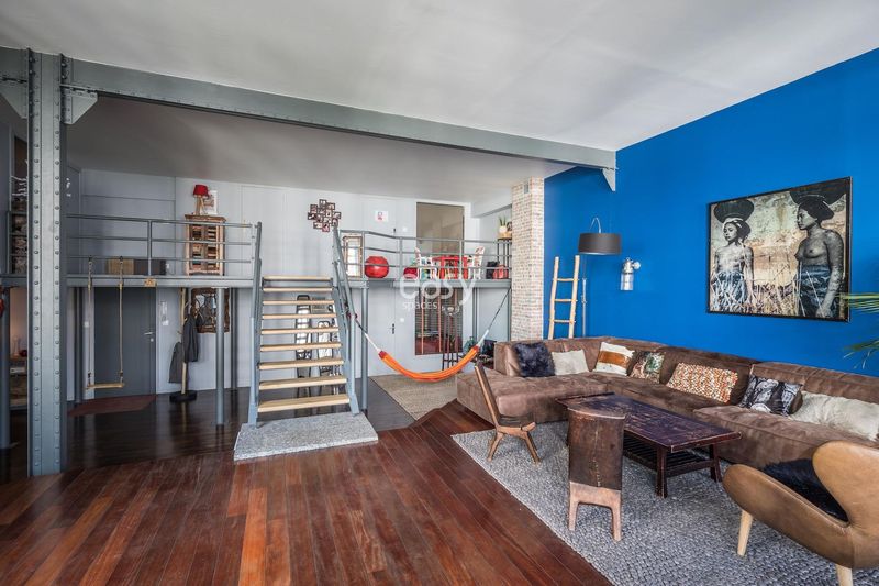 Unique and Unusual Apartment Ideal for Professional Photo Shoots in Paris, France