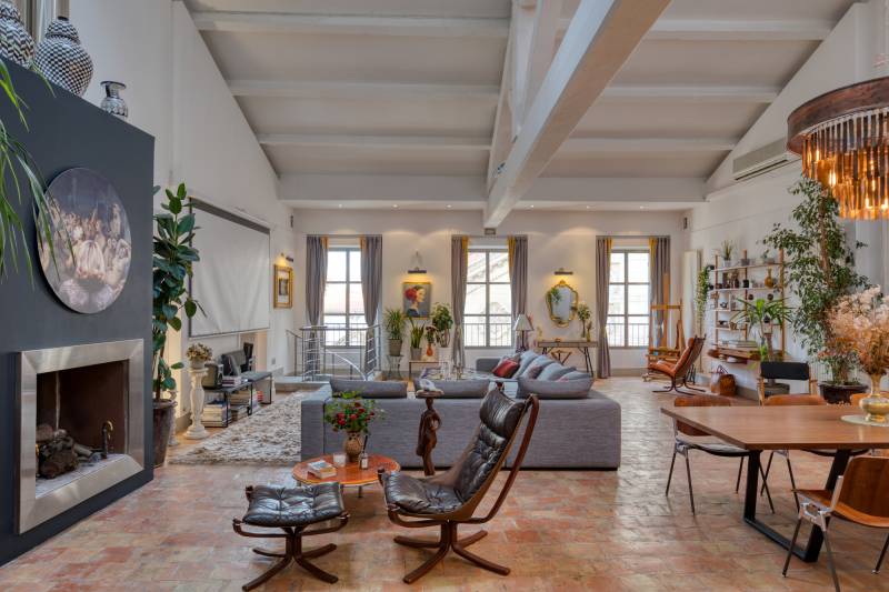 Unusual and unique location in FRANCE perfect for a photoshoot in Marseille