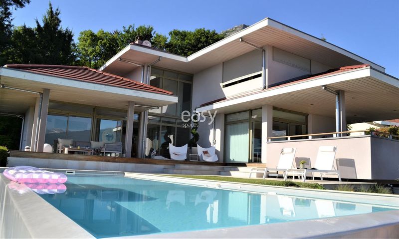 Contemporary villa for photo shoots located in the Isere region of France