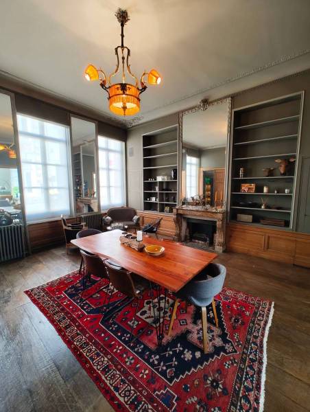 renting a private mansion for a photoshoot in Lille