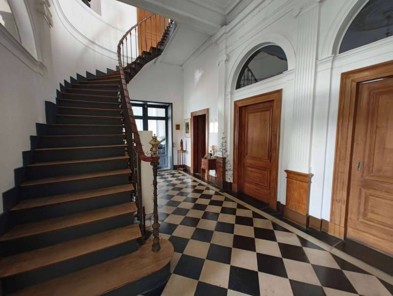 Private mansion for rent for photo shoots in Lille