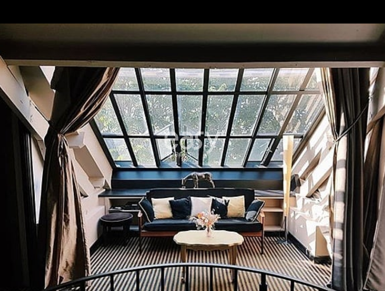 Where to find a perfect and unique background setting for a photo shoot in Paris