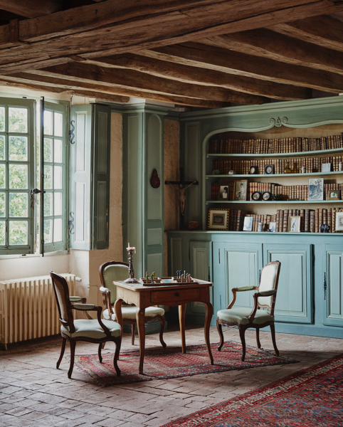 decor for filming towers in FRANCE specifically designed for shooting scenes involving towers