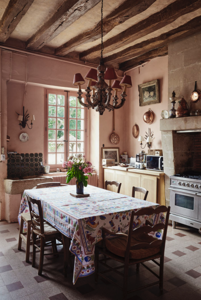 rent a professional photo shoot session near Tours in FRANCE