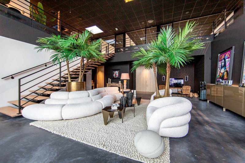 Location suitable for a roadshow event in the northern part of France