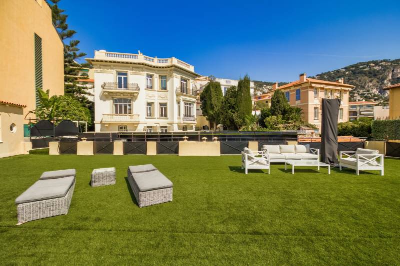 rent a villa on the French Riviera with sea view for a photo shoot in Nice