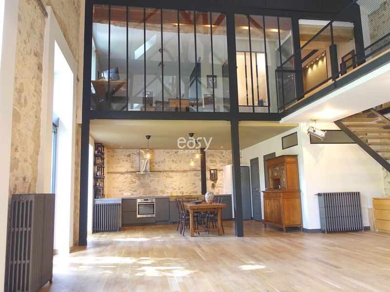 A Unique and Atypical Space Perfect for Filming and Shooting in Paris, FRANCE