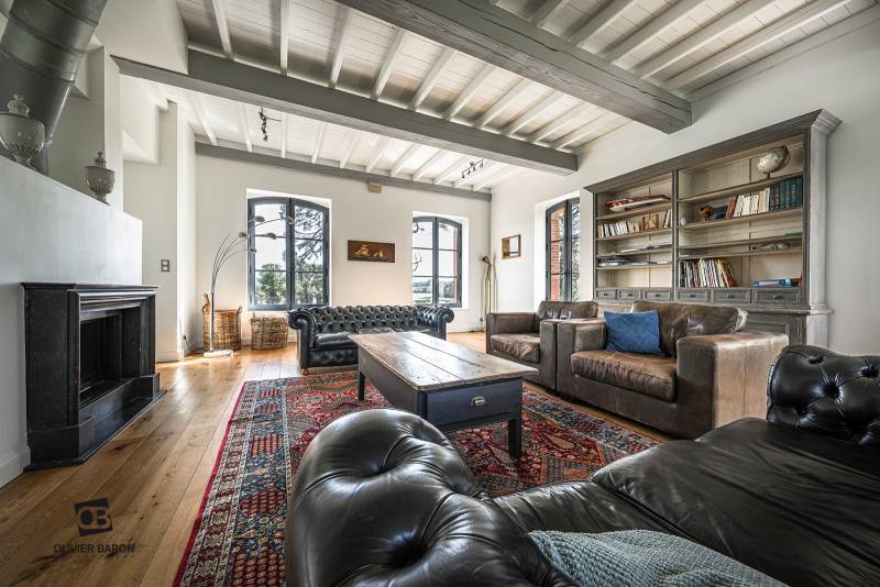 Filming location in the beautiful and culturally rich Morbihan area in France