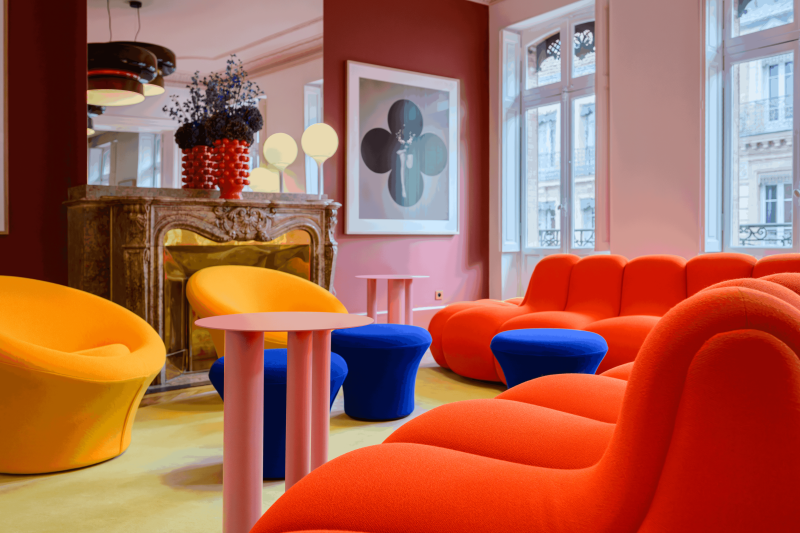 Haussmann-style apartment available for rent in Toulouse, France, perfect for hosting cocktail events