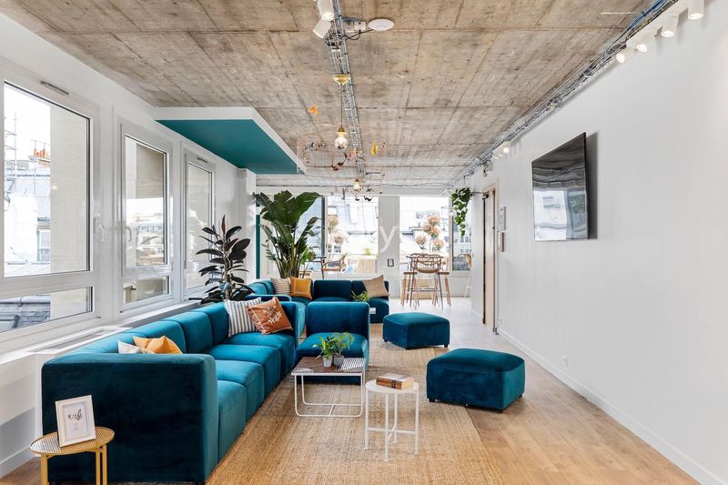 rental of a venue for professional photo shooting sessions in Paris, FRANCE