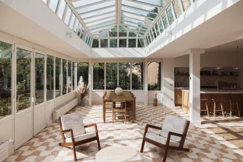 rent a house with a garden for a photo shoot in Paris