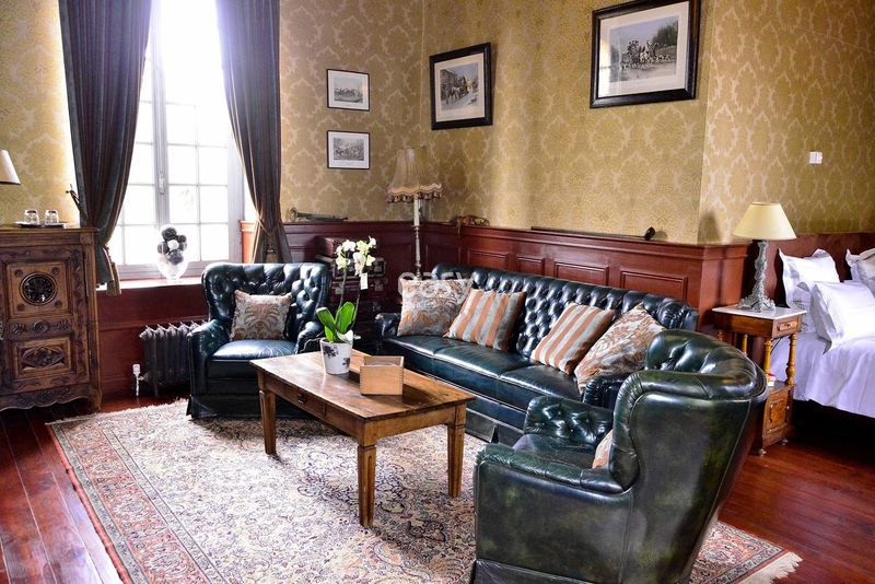 Rent a versatile and unique location for shooting, filming, and event hosting in Lyon 69 area