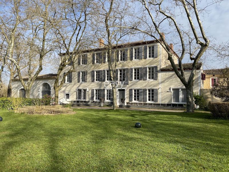 Photography shooting location specifically situated in the beautiful city of Toulouse