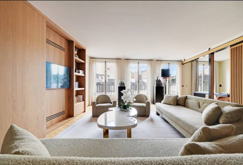 Haussmannian apartment available for rent in the heart of Paris, FRANCE