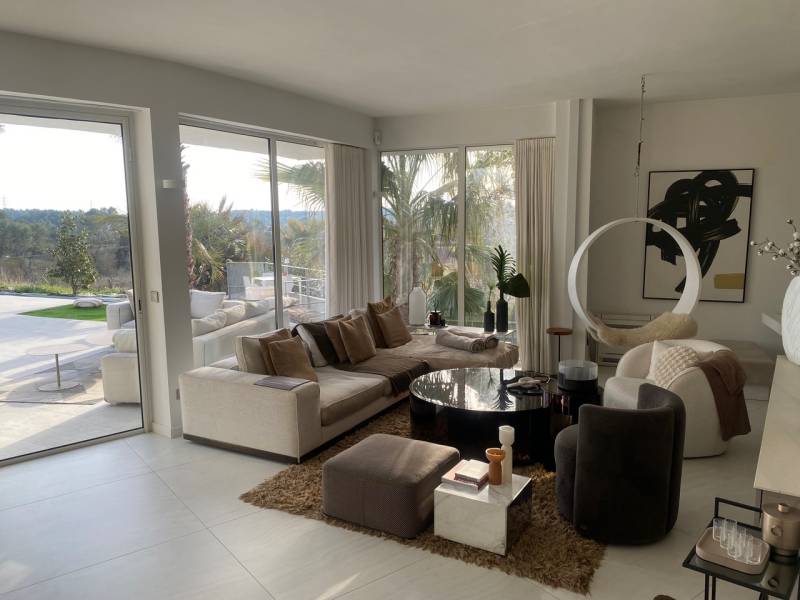 Renting a House for a Professional Photo Shoot in Montpellier, France