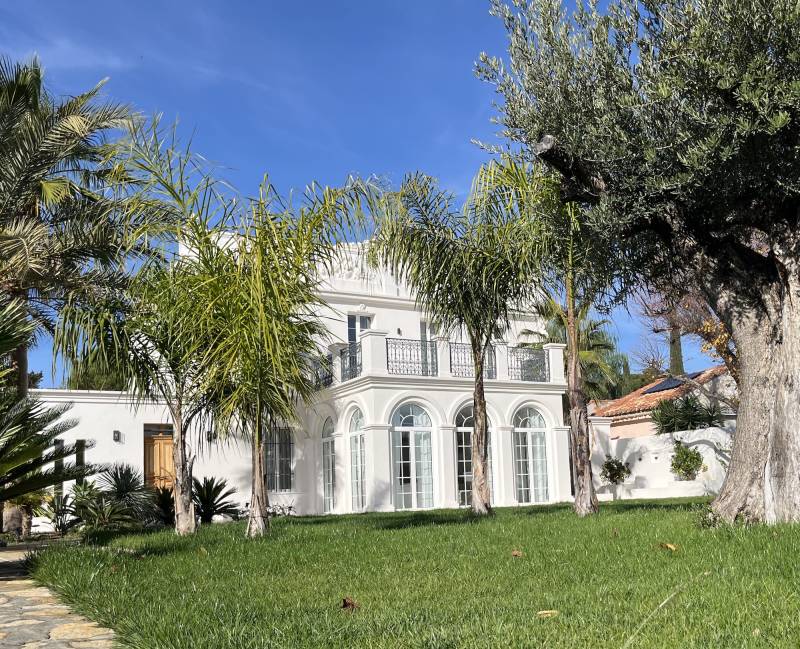 Unusual and unique photo shooting locations to discover in the PACA region of FRANCE