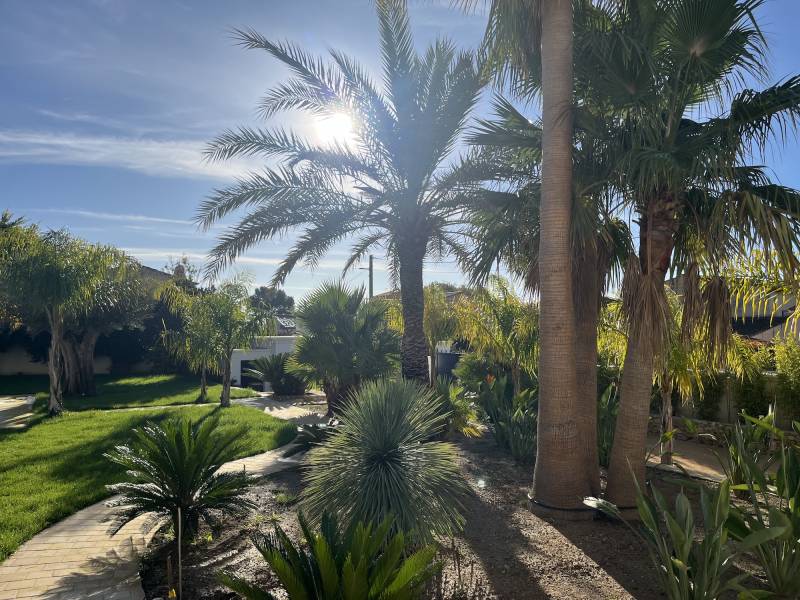 Beautiful Belle Époque Villa Perfectly Suitable for Professional Photo Shoots in Marseille, FRANCE