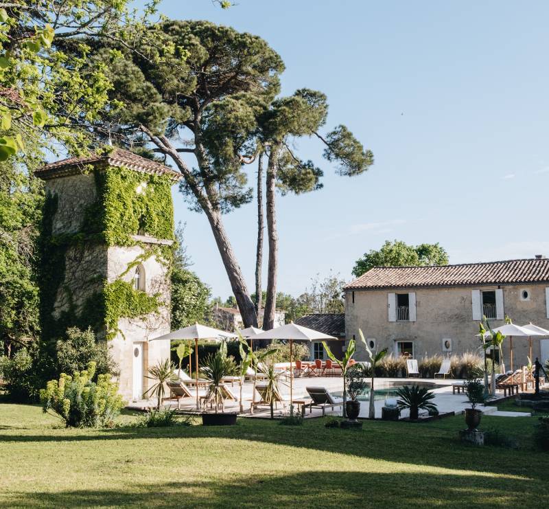 Event venue located in the vineyards of Bordeaux region in FRANCE, renowned for its exceptional wine production