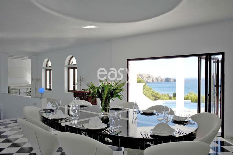 Who is aware of a reliable and professional location casting agency?