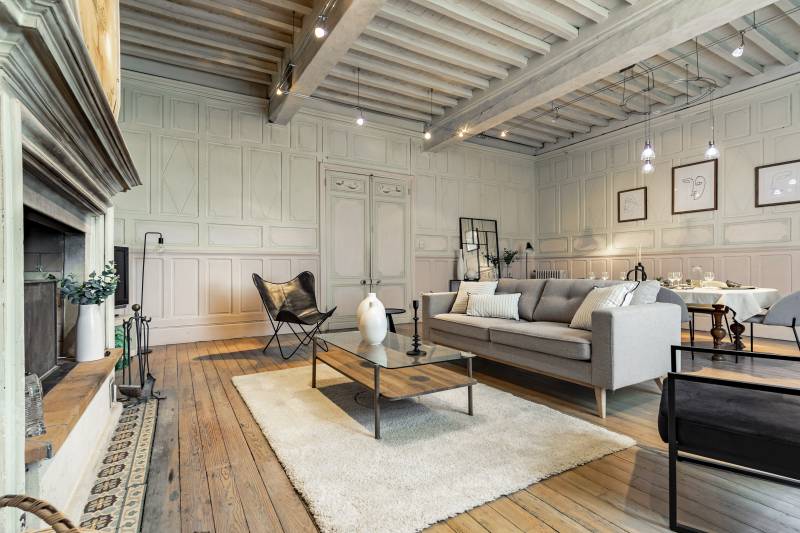 Scenic decoration setup specifically designed for photo shoots in Gironde, France