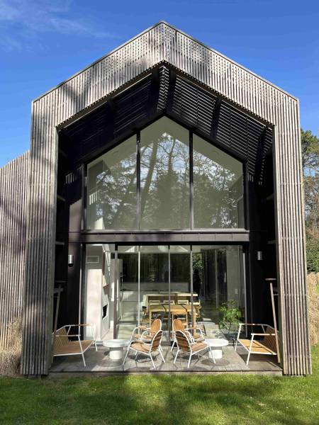 Rent a wooden house for photo shoots, filming and events in Le Touquet