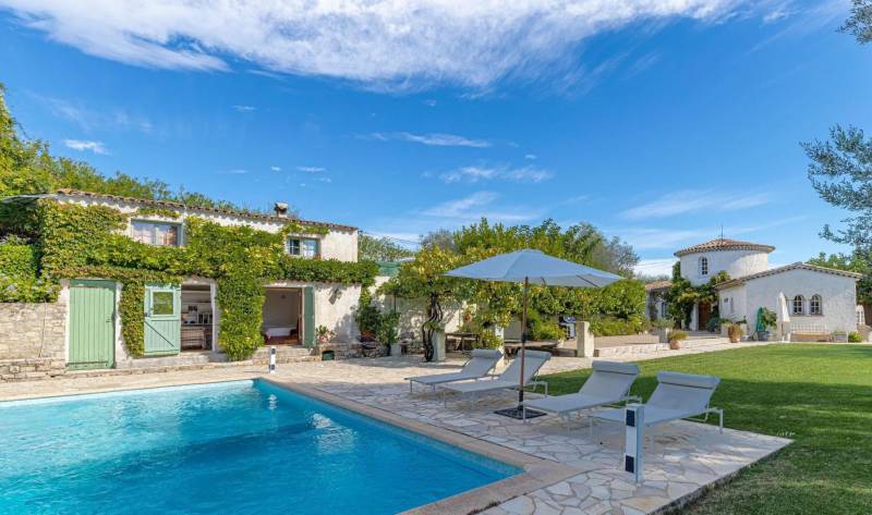 House Available for Rent for a Photoshoot in the Alpes-Maritimes Region (06) Primarily Intended for Professional Photoshoots