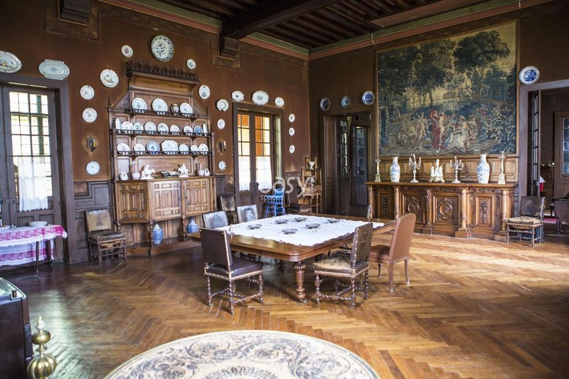 a place suitable for professional photo shoots in the city of Bordeaux