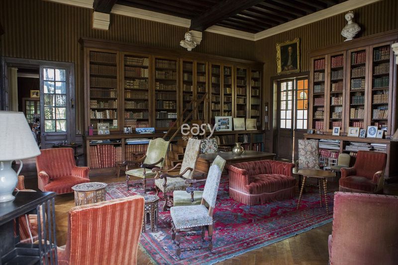 Where to Find Unusual and Unique Decorative Settings in Bordeaux That Are Truly Extraordinary