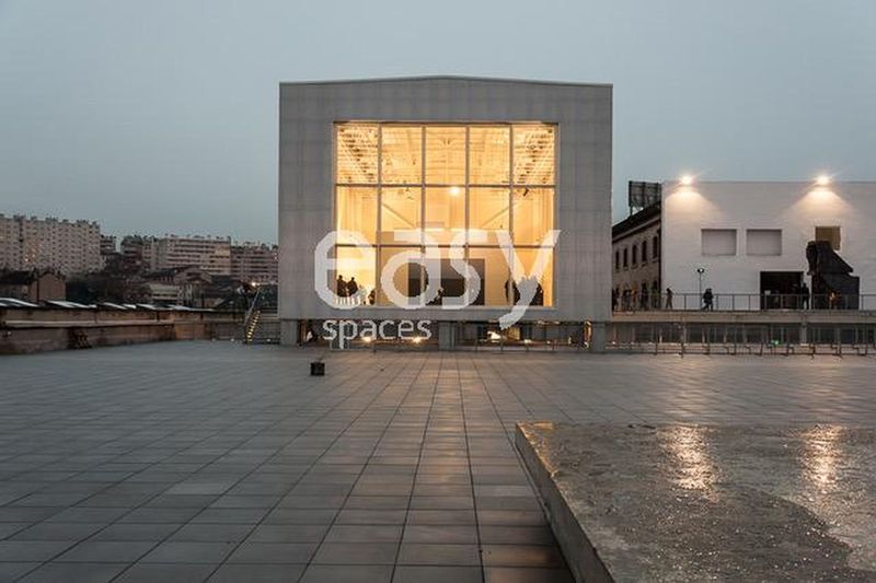 Rooftop available for rent for filming and shooting purposes in Marseille, FRANCE