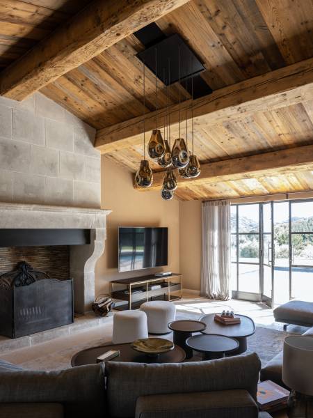 Filming location in the picturesque region of Luberon in France