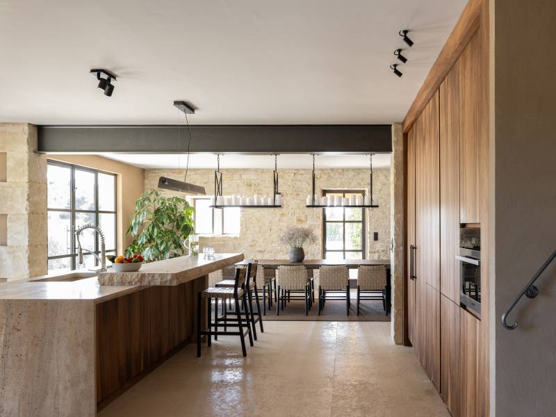 Event venue location in the beautiful Alpilles region of FRANCE