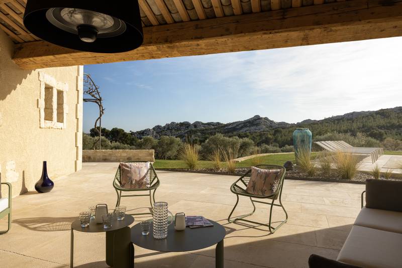 domain for a major event taking place in the picturesque region of Luberon in FRANCE