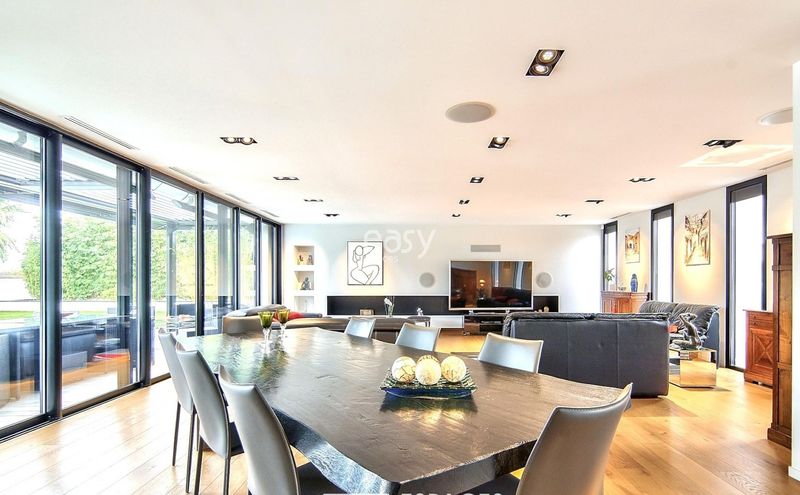 Find a Suitable and Convenient Photo Shooting Location in Toulouse, France