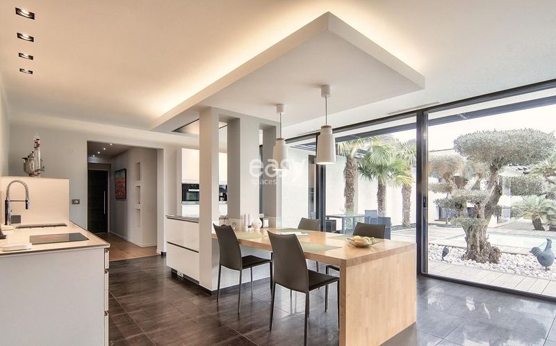 Modern villa available for rent in FRANCE for filming a music video or clip