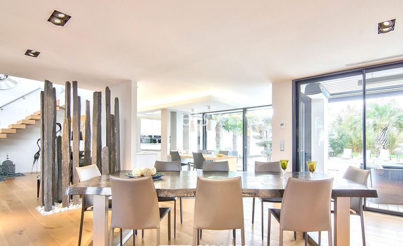 Filming location situated in the picturesque Haute Garonne region of FRANCE