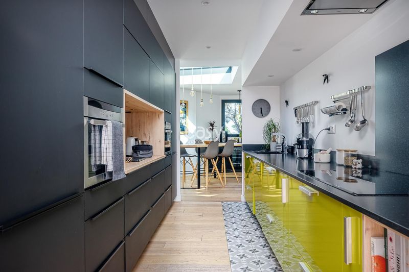 private villa located in France for professional photographic production in Marseille