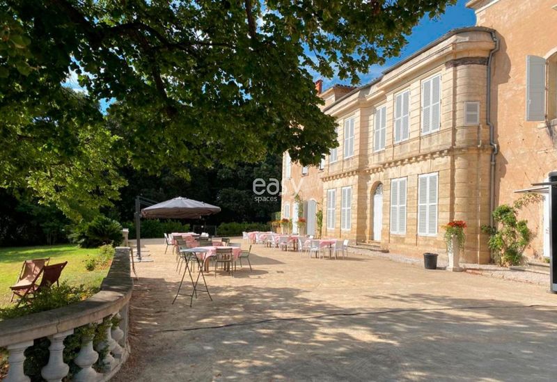 Event venues located in the Vaucluse region of FRANCE, offering exceptional spaces for your gatherings and celebrations