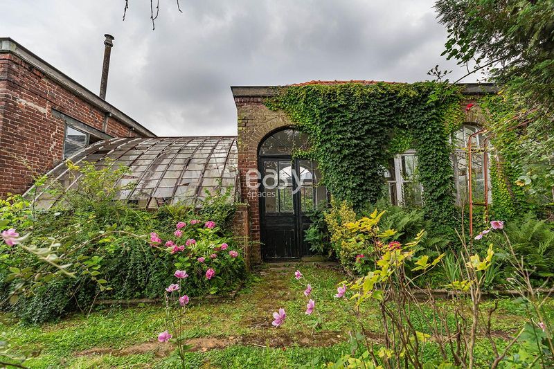 Unusual and Unique Photo Shooting Locations in Lille, France for Creative Photography