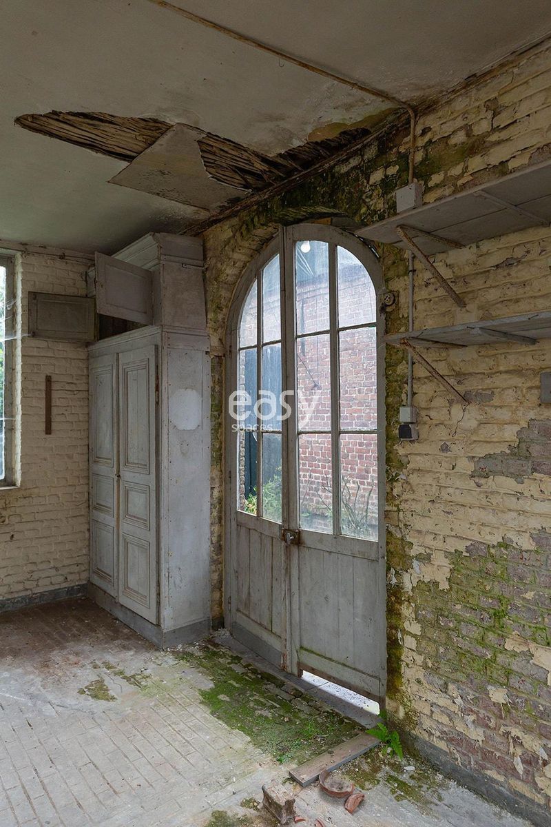 Unusual and Unique Filming Location in Lille, France