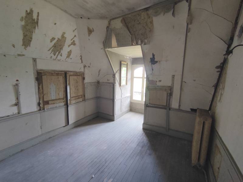 Manor House in France Available for Professional Photo Shoots and Photography Sessions