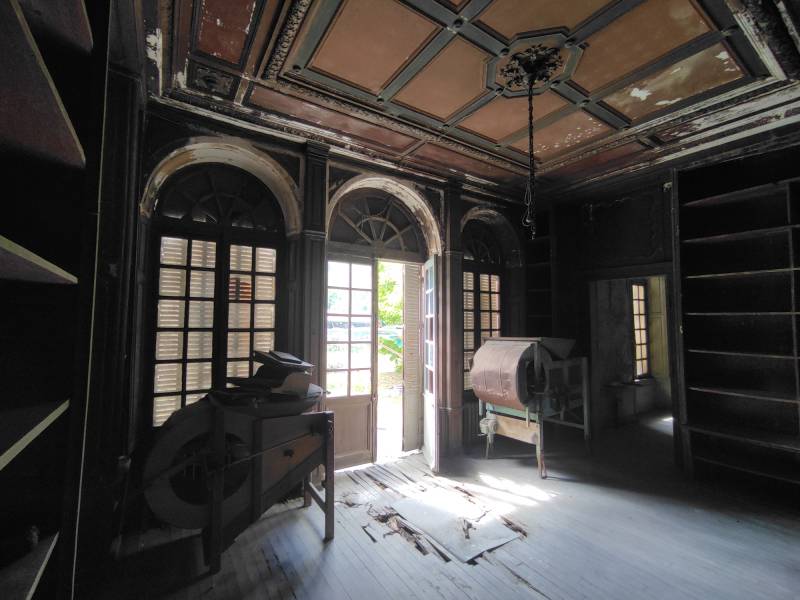 A uniquely atypical and unconventional space for professional photo shootings in FRANCE