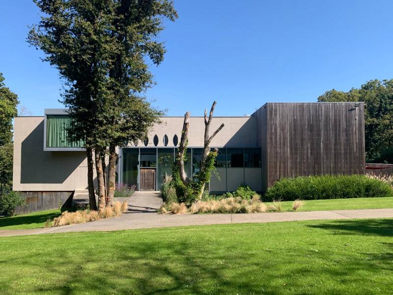 Architect-designed villa available for rent specifically for professional photo and video shooting in Nantes, FRANCE