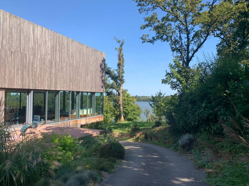 Villa with a beautiful scenic view available for rent for professional photo shooting in FRANCE