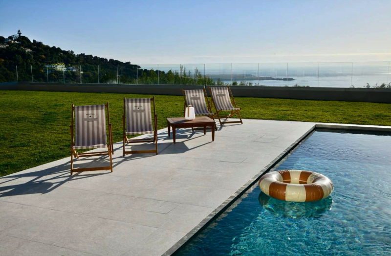 Rent a villa with sea view for a photoshoot on the French Riviera