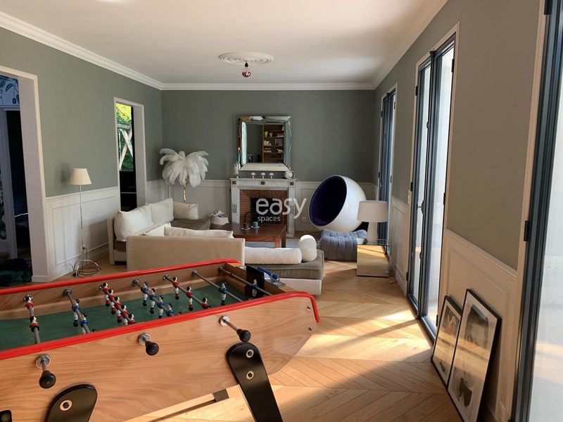 Filming location in Paris, France where the movie scenes were captured