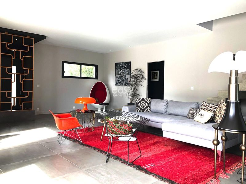 Private Contemporary Villa Available for Rent for Filming or Photo Shoots Near Lyon