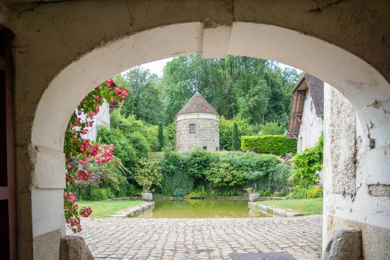 Venue available for rent for event hosting purposes in Paris, FRANCE